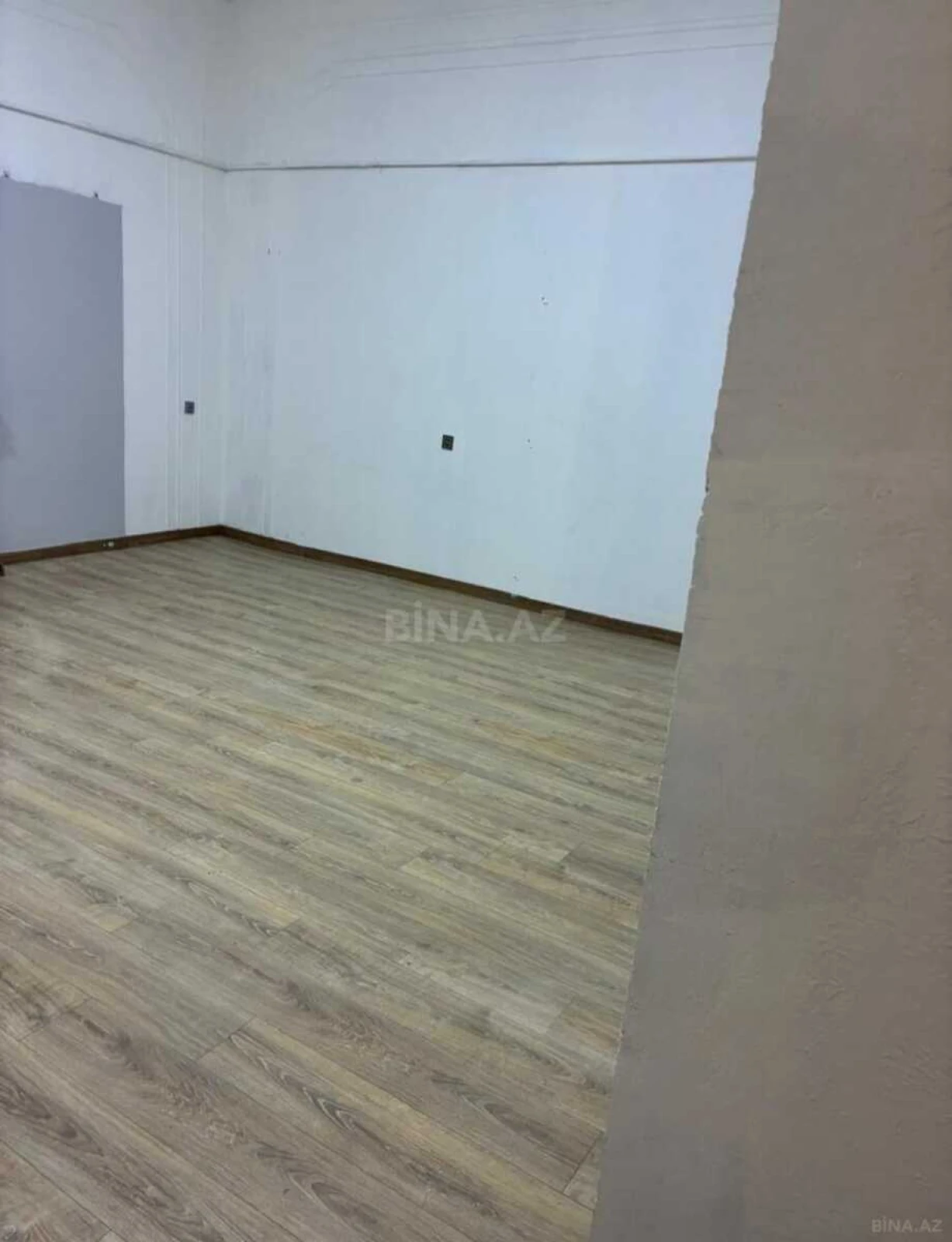 Kirayə verilir 4 otaqlı ofis 150 m²