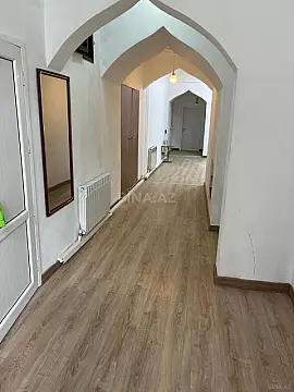 Kirayə verilir 4 otaqlı ofis 150 m²