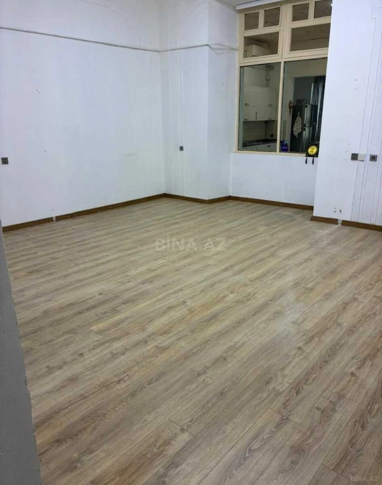 Kirayə verilir 4 otaqlı ofis 150 m²