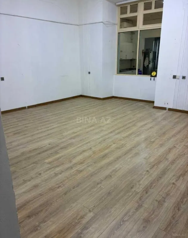 Kirayə verilir 4 otaqlı ofis 150 m²