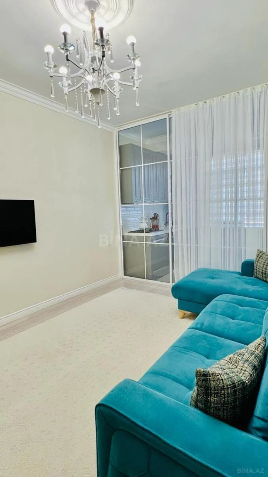 Satılır 2 otaqlı mənzil 72 m²