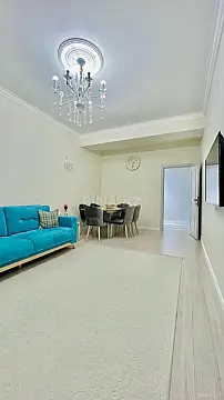 Satılır 2 otaqlı mənzil 72 m²