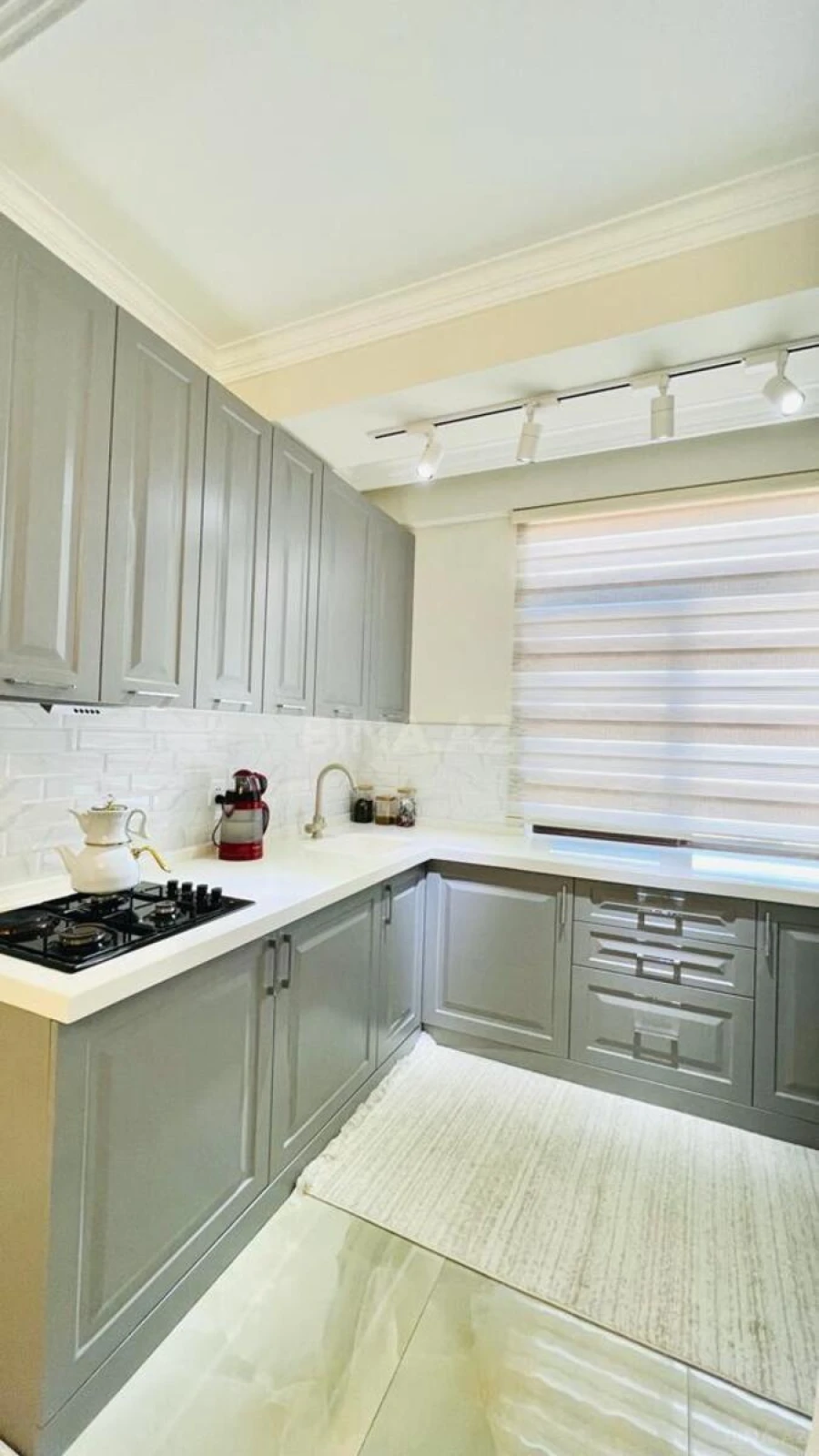 Satılır 2 otaqlı mənzil 72 m²