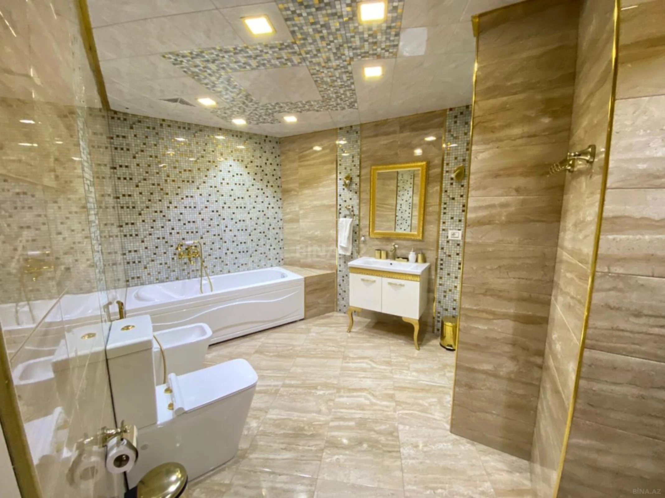 Kirayə verilir 4 otaqlı mənzil 220 m²