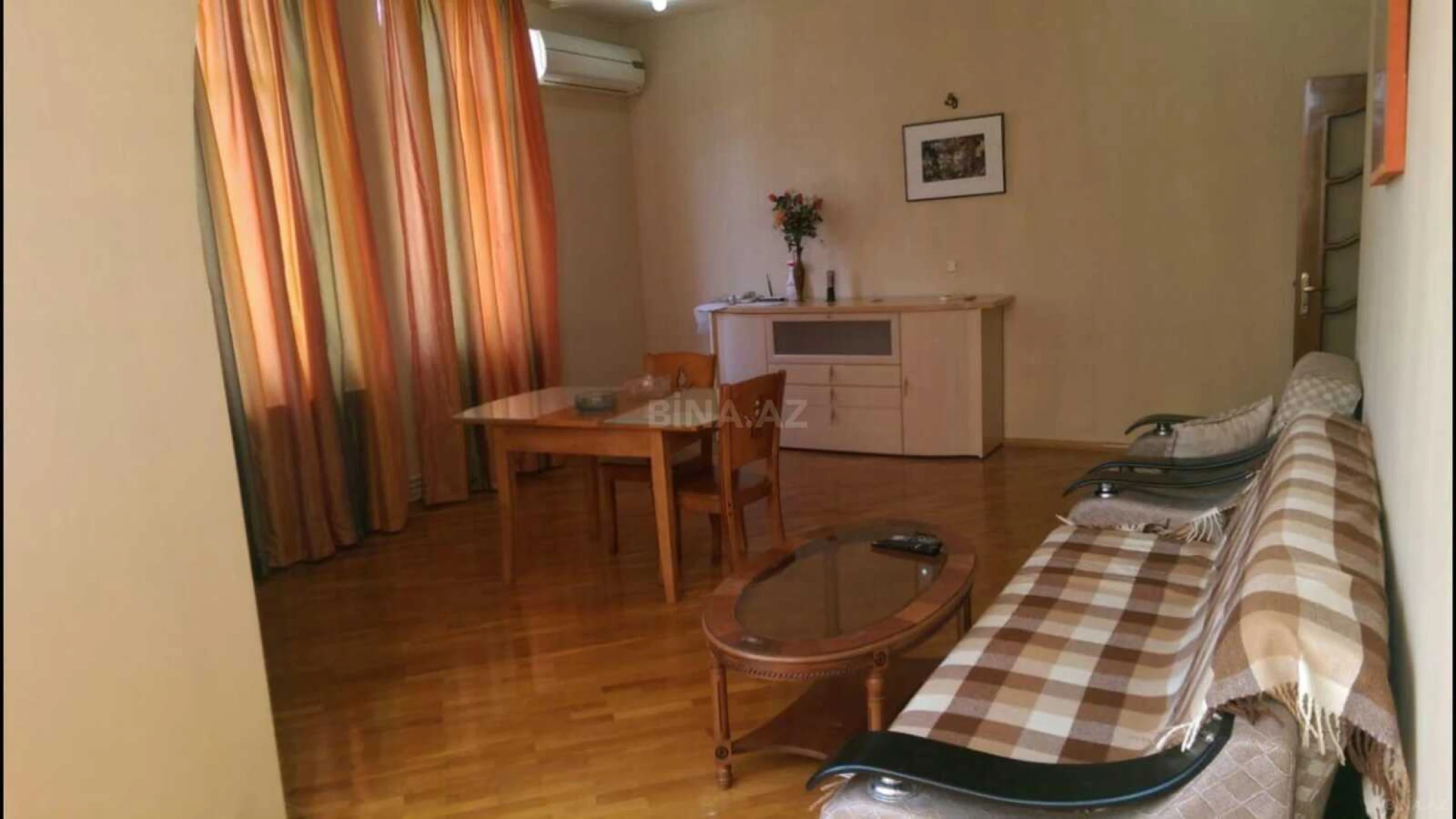 Kirayə verilir 3 otaqlı mənzil 125 m²