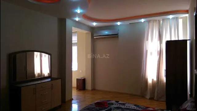 Kirayə verilir 3 otaqlı mənzil 125 m²