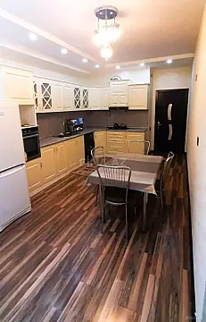 Kirayə verilir 3 otaqlı mənzil 100 m²