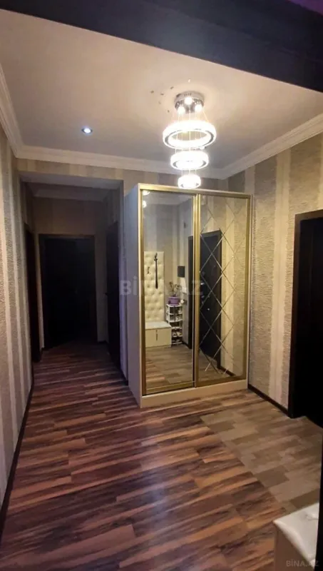 Kirayə verilir 3 otaqlı mənzil 100 m²
