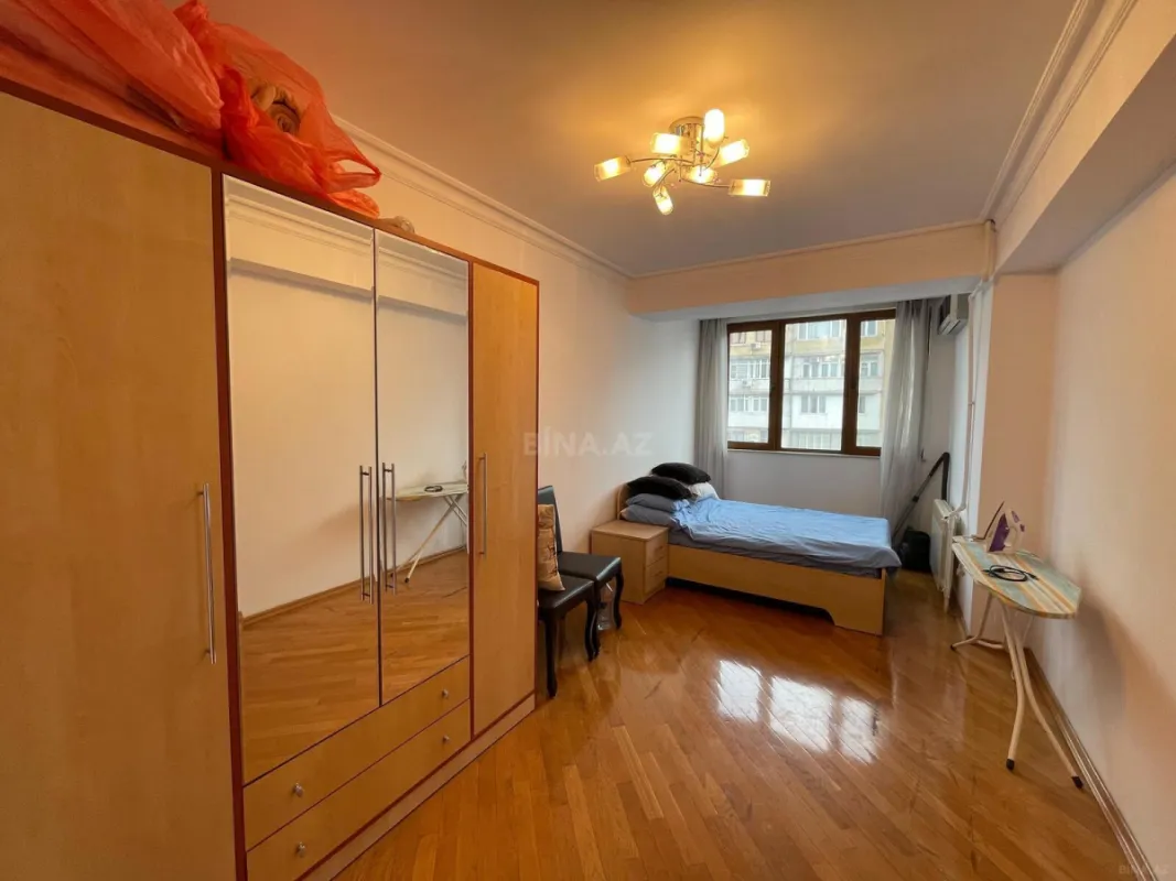 Kirayə verilir 3 otaqlı mənzil 100 m²