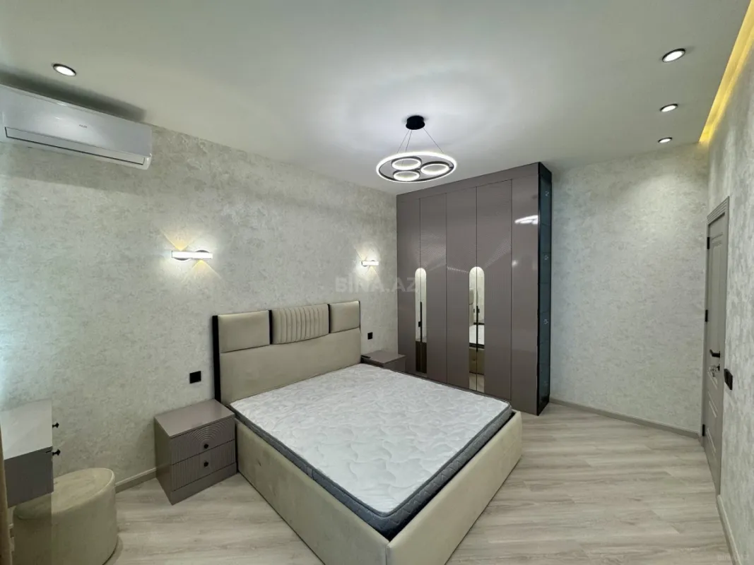 Satılır 2 otaqlı mənzil 80 m²