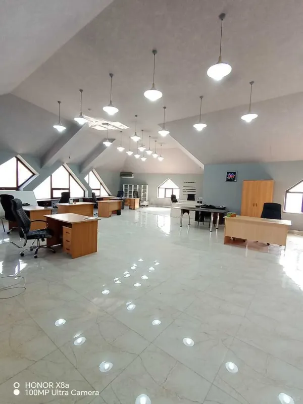 Kirayə verilir obyekt 500 m²