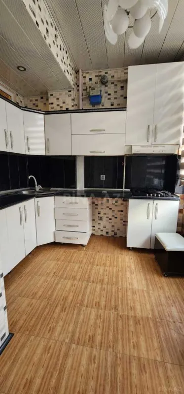 Satılır 3 otaqlı mənzil 80 m²