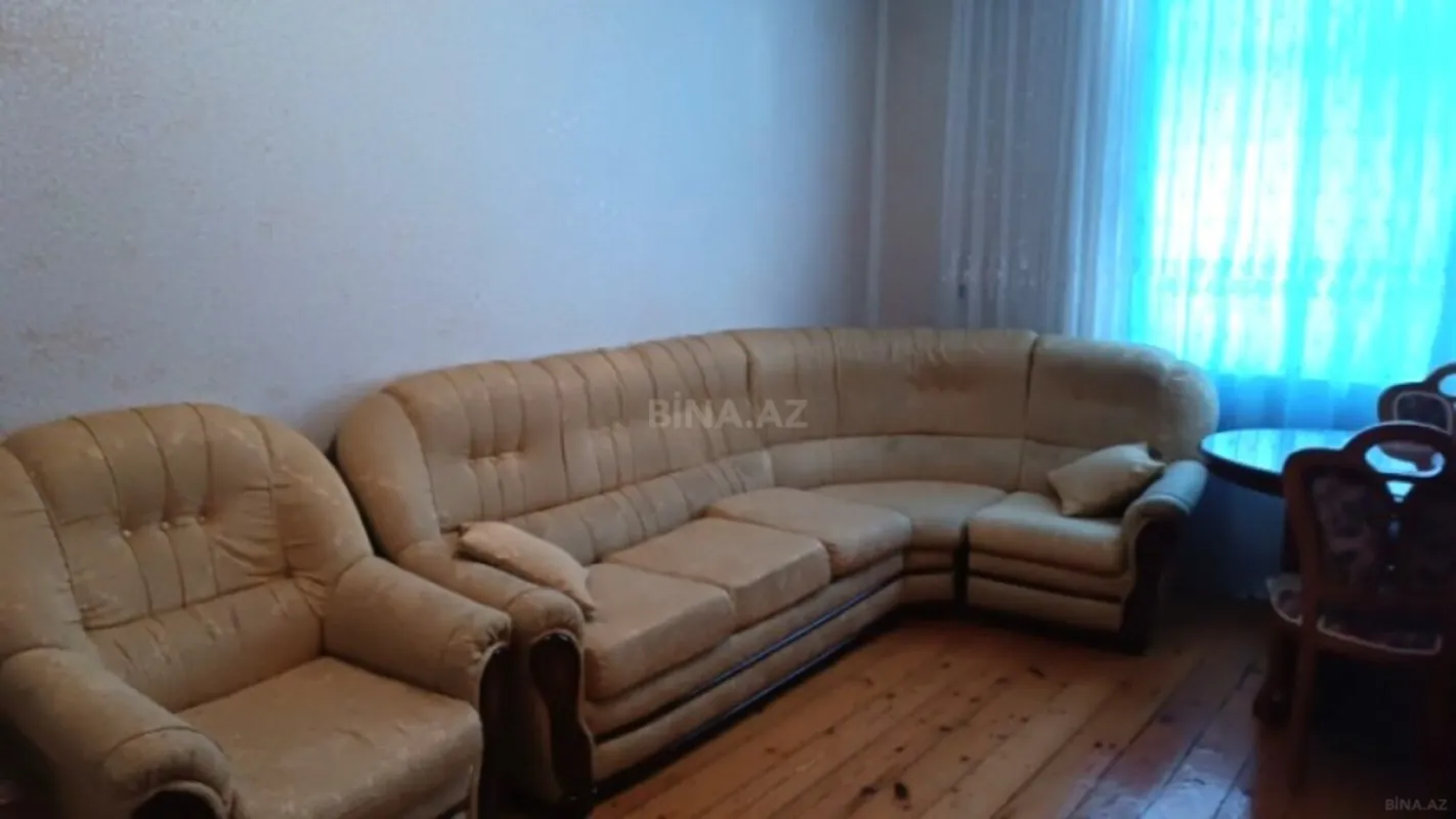 Kirayə verilir 2 otaqlı mənzil 80 m²