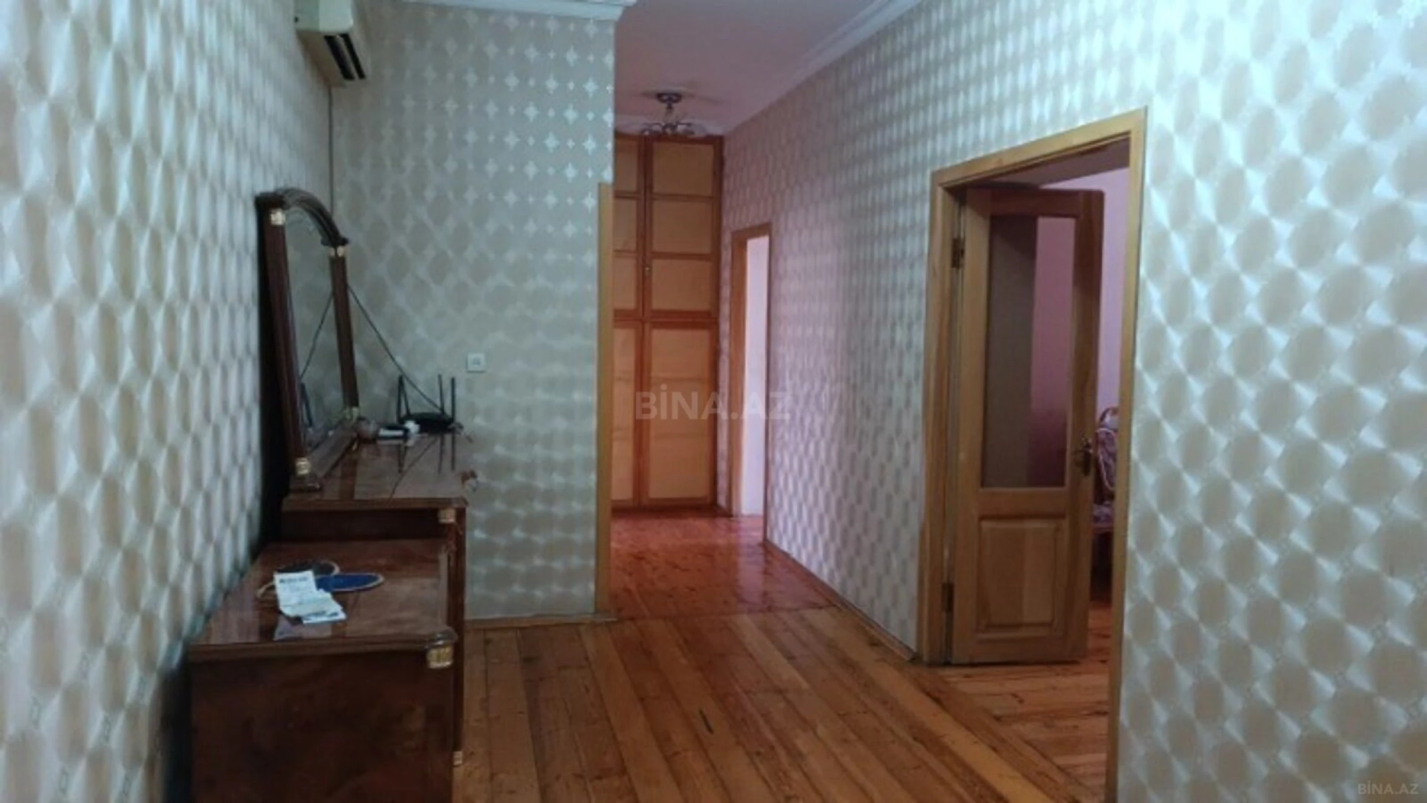 Kirayə verilir 2 otaqlı mənzil 80 m²