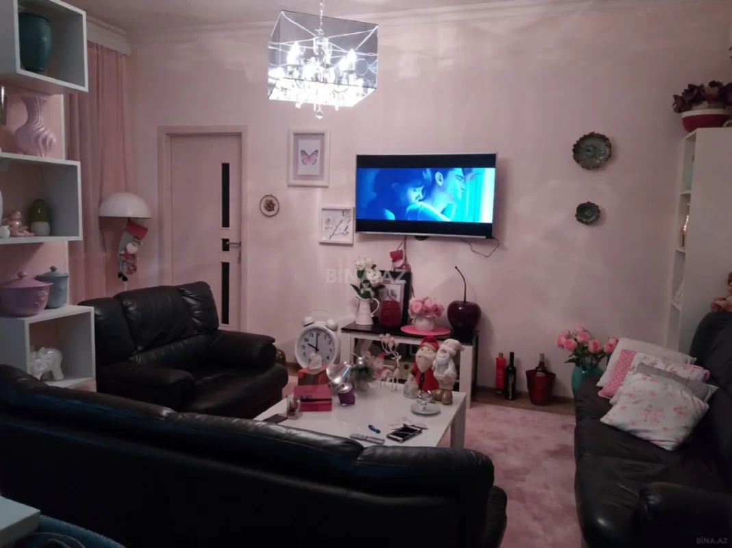 Kirayə verilir 2 otaqlı mənzil 60 m²