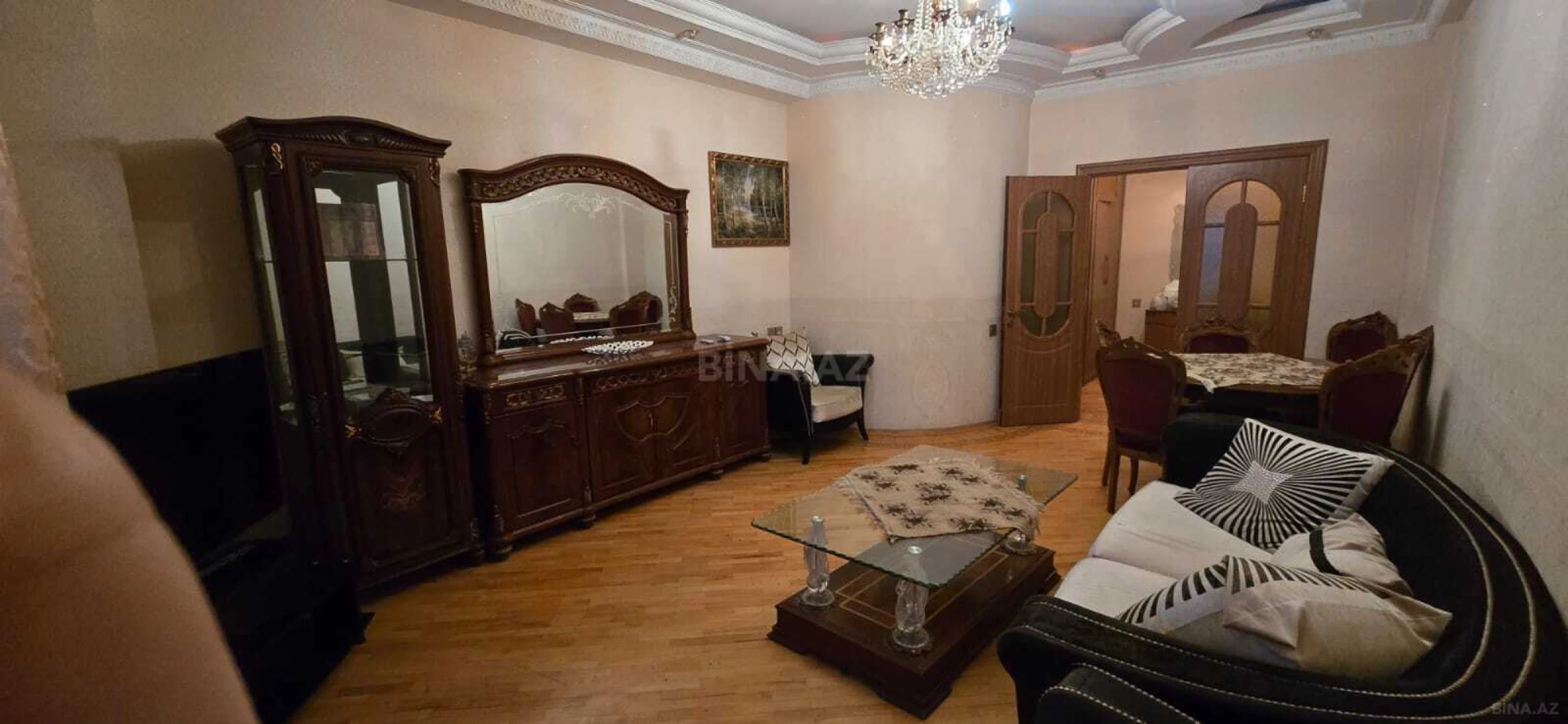 Kirayə verilir 3 otaqlı mənzil 130 m²