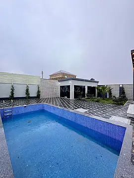 Satılır 5 otaqlı həyət evi 200 m²