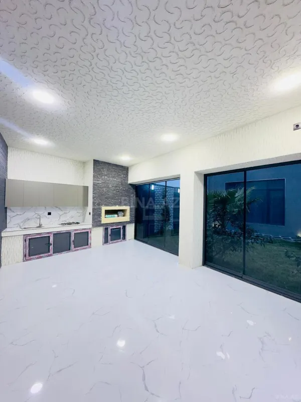 Satılır 5 otaqlı həyət evi 200 m²