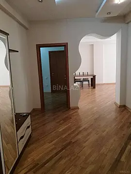 Kirayə verilir 3 otaqlı mənzil 125 m²