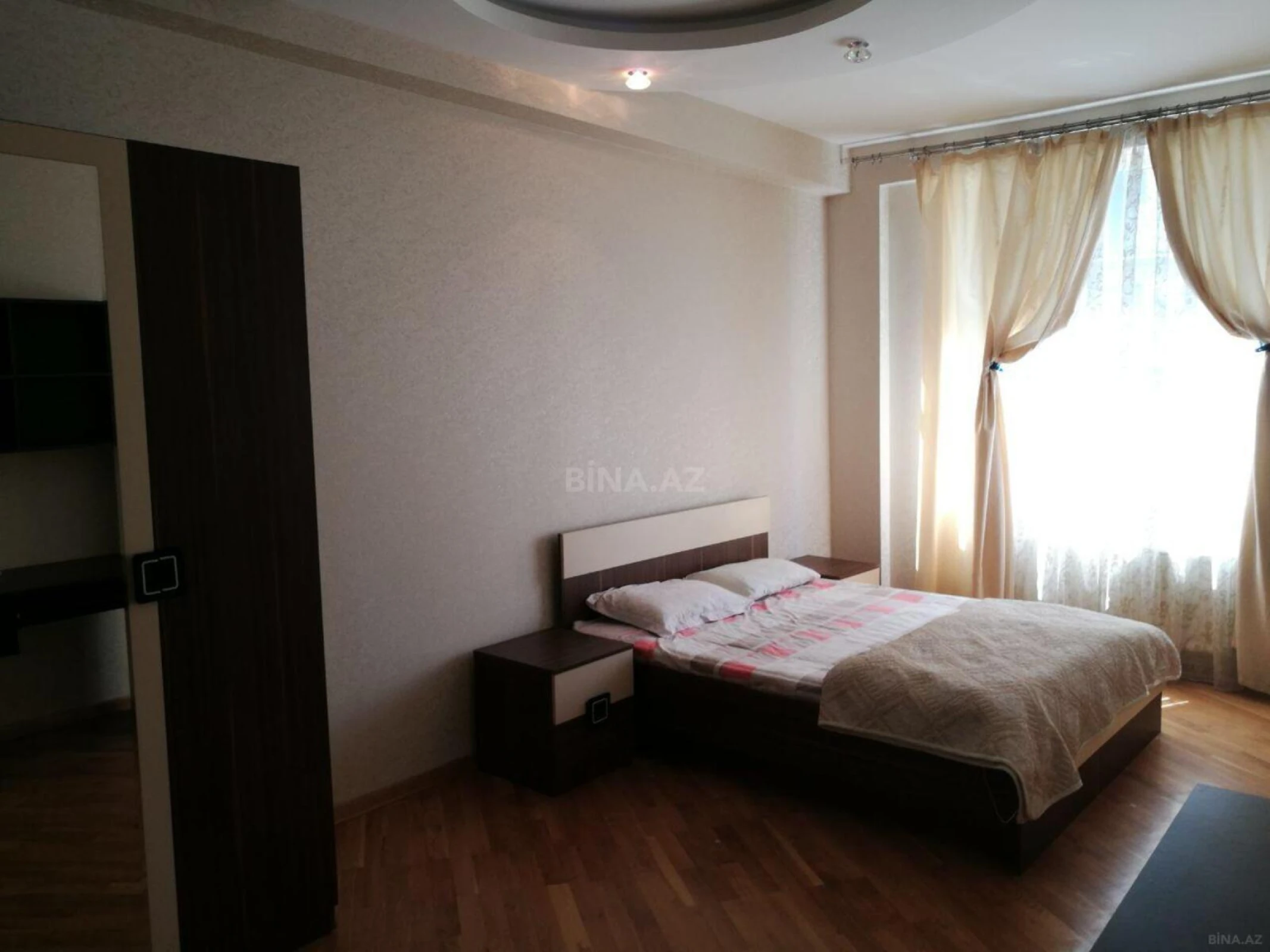 Kirayə verilir 3 otaqlı mənzil 125 m²
