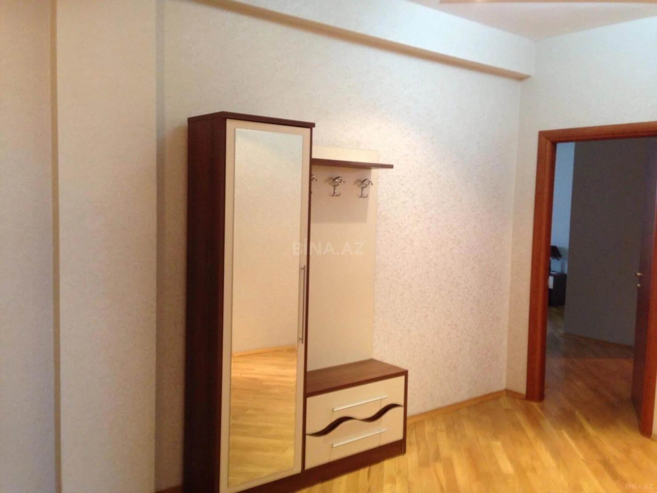 Kirayə verilir 3 otaqlı mənzil 125 m²
