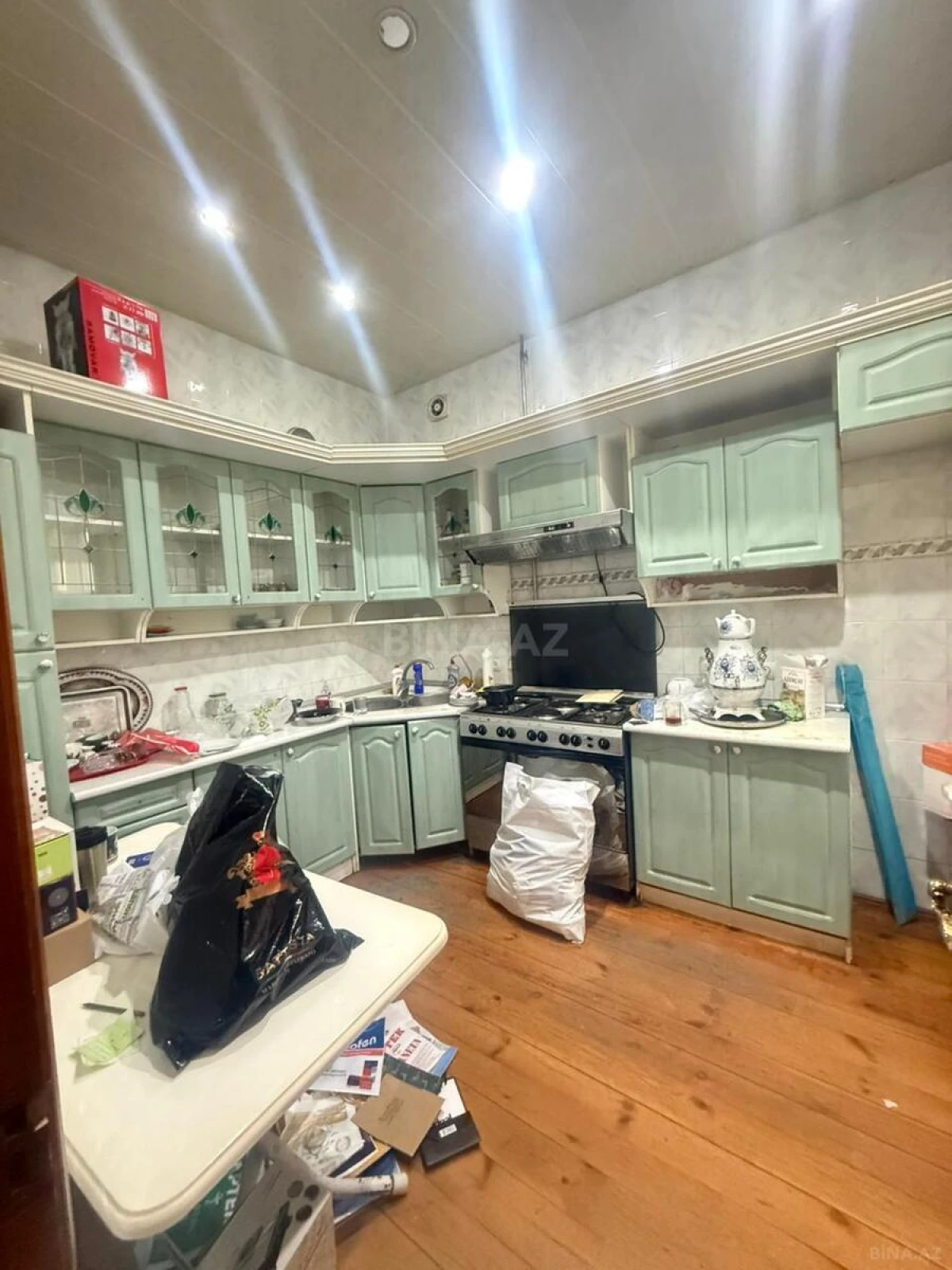 Kirayə verilir 3 otaqlı ofis 150 m²