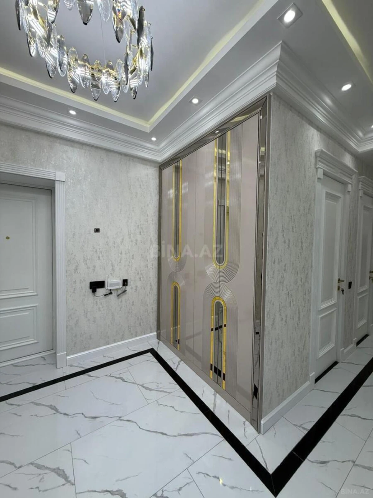 Satılır 3 otaqlı mənzil 100 m²