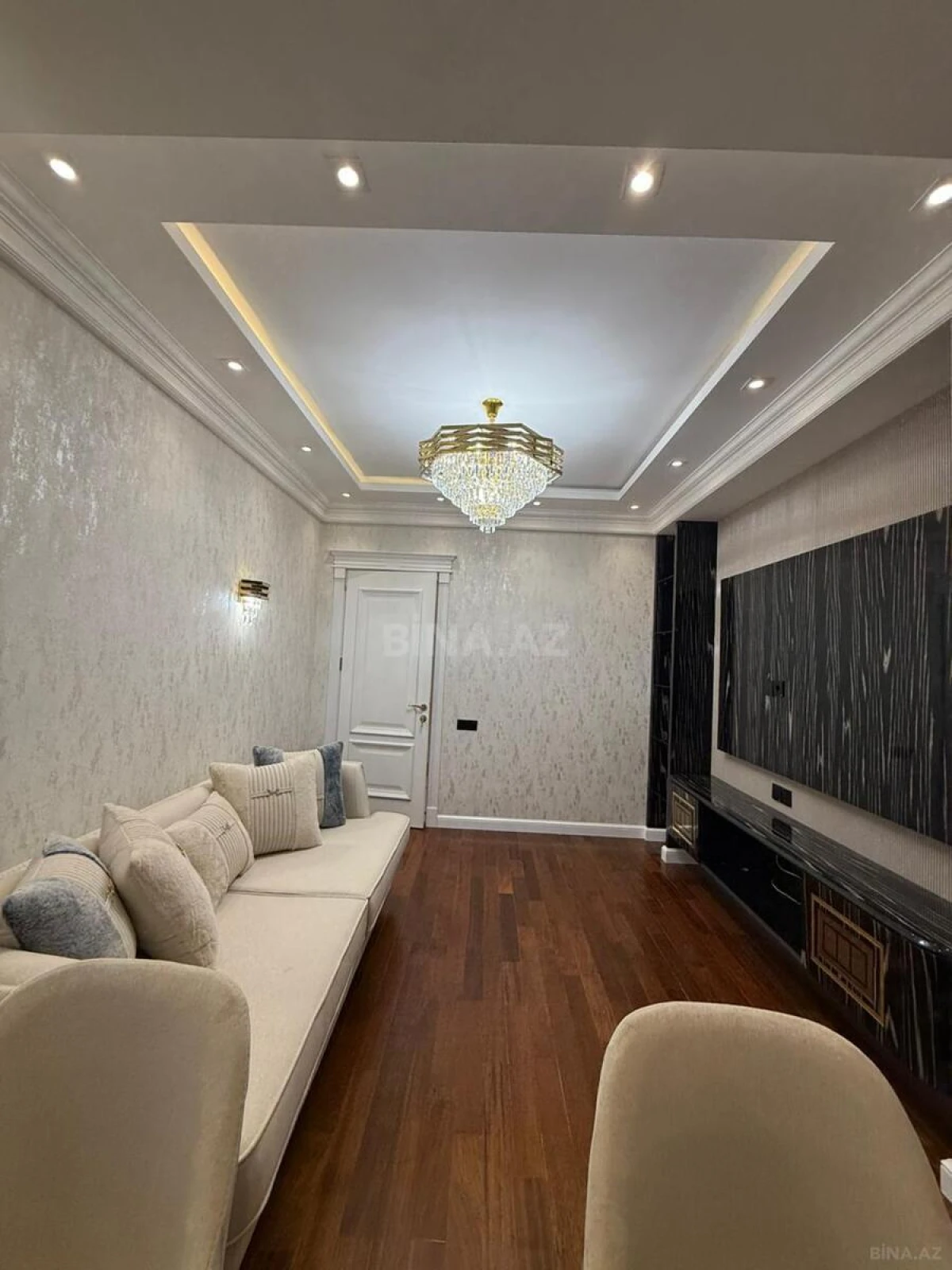 Satılır 3 otaqlı mənzil 100 m²