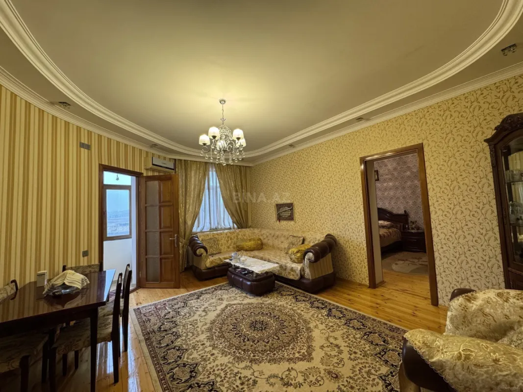 Satılır 5 otaqlı həyət evi 178 m²