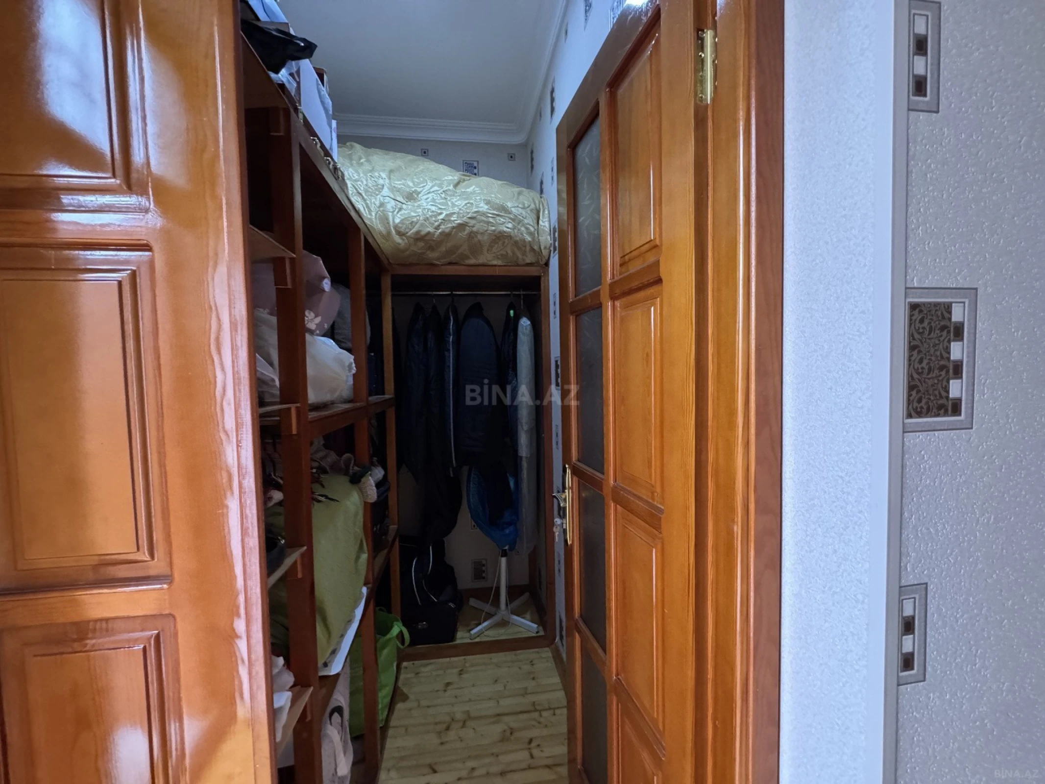 Satılır 5 otaqlı həyət evi 178 m²