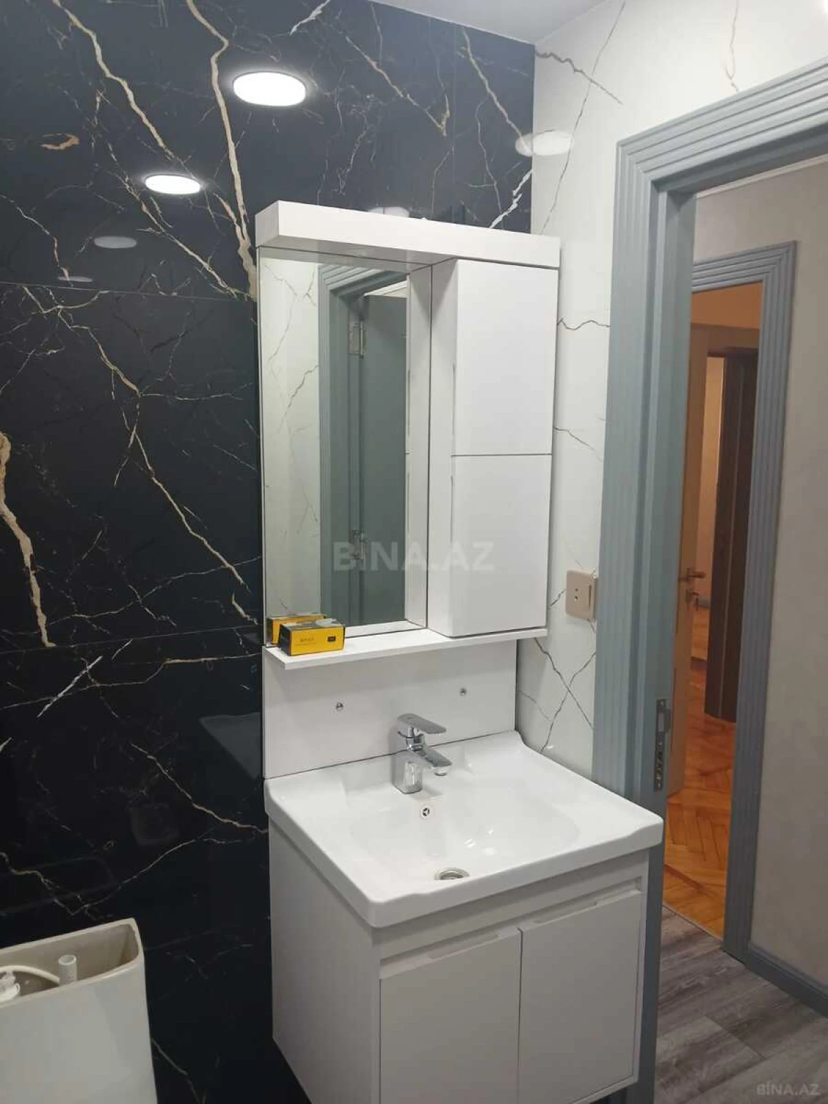 Satılır 2 otaqlı mənzil 55 m²