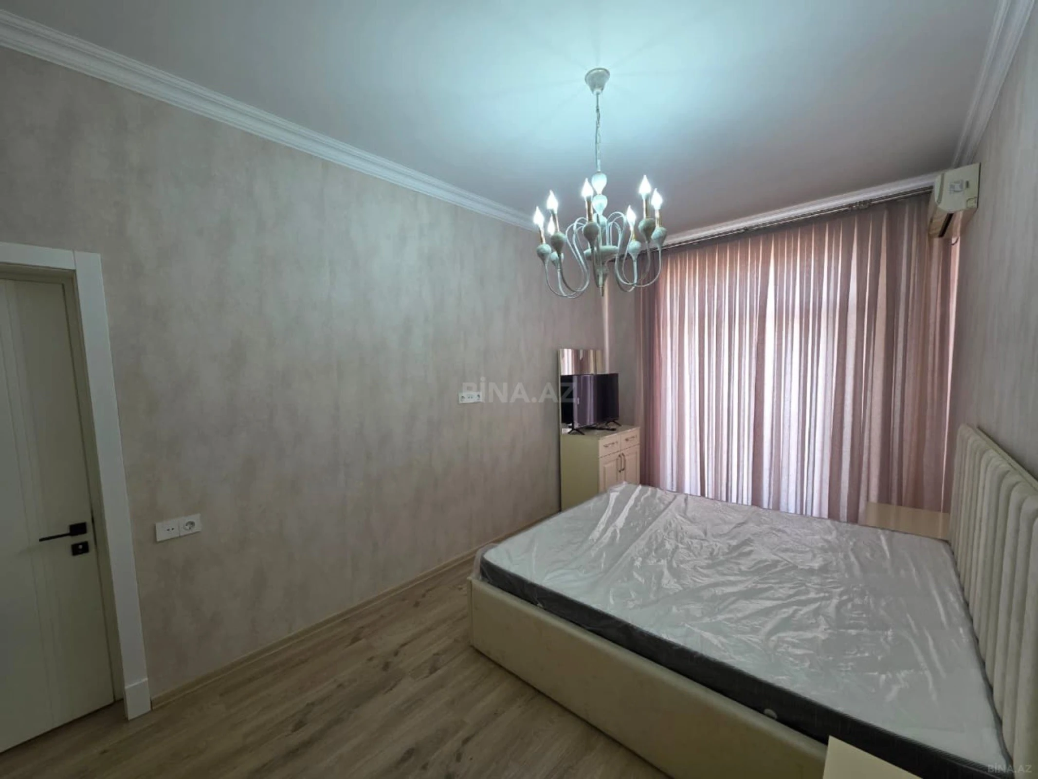 Kirayə verilir 1 otaqlı mənzil 45 m²