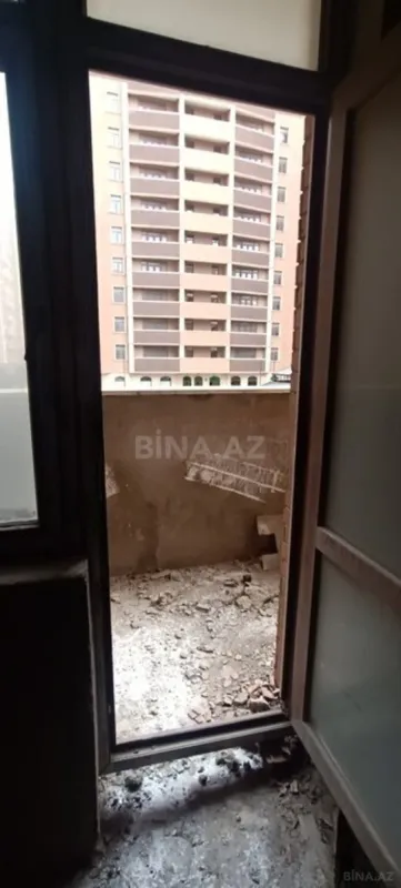 Satılır 2 otaqlı mənzil 114 m²