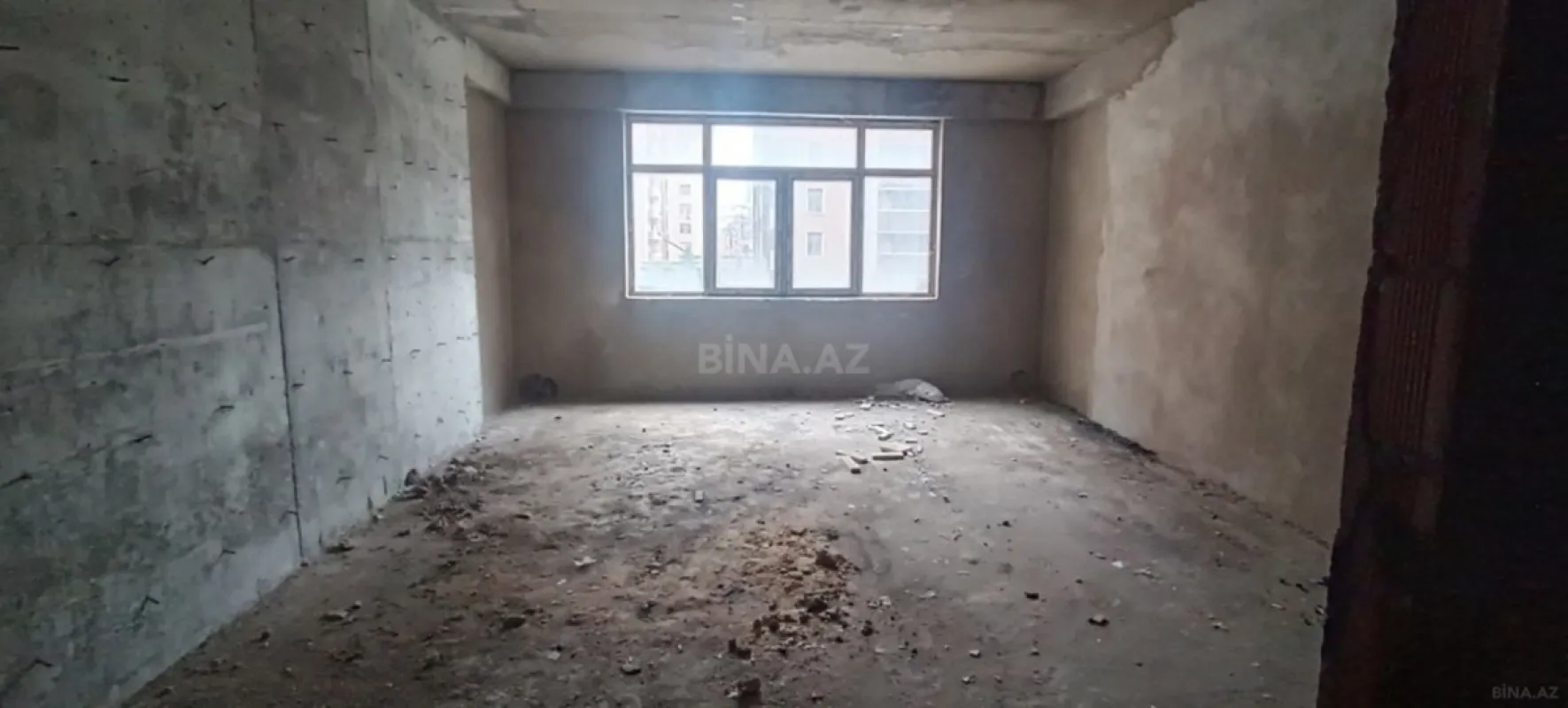 Satılır 2 otaqlı mənzil 114 m²