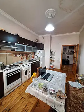 Satılır 2 otaqlı mənzil 85 m²