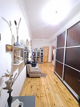 Satılır 2 otaqlı mənzil 85 m²