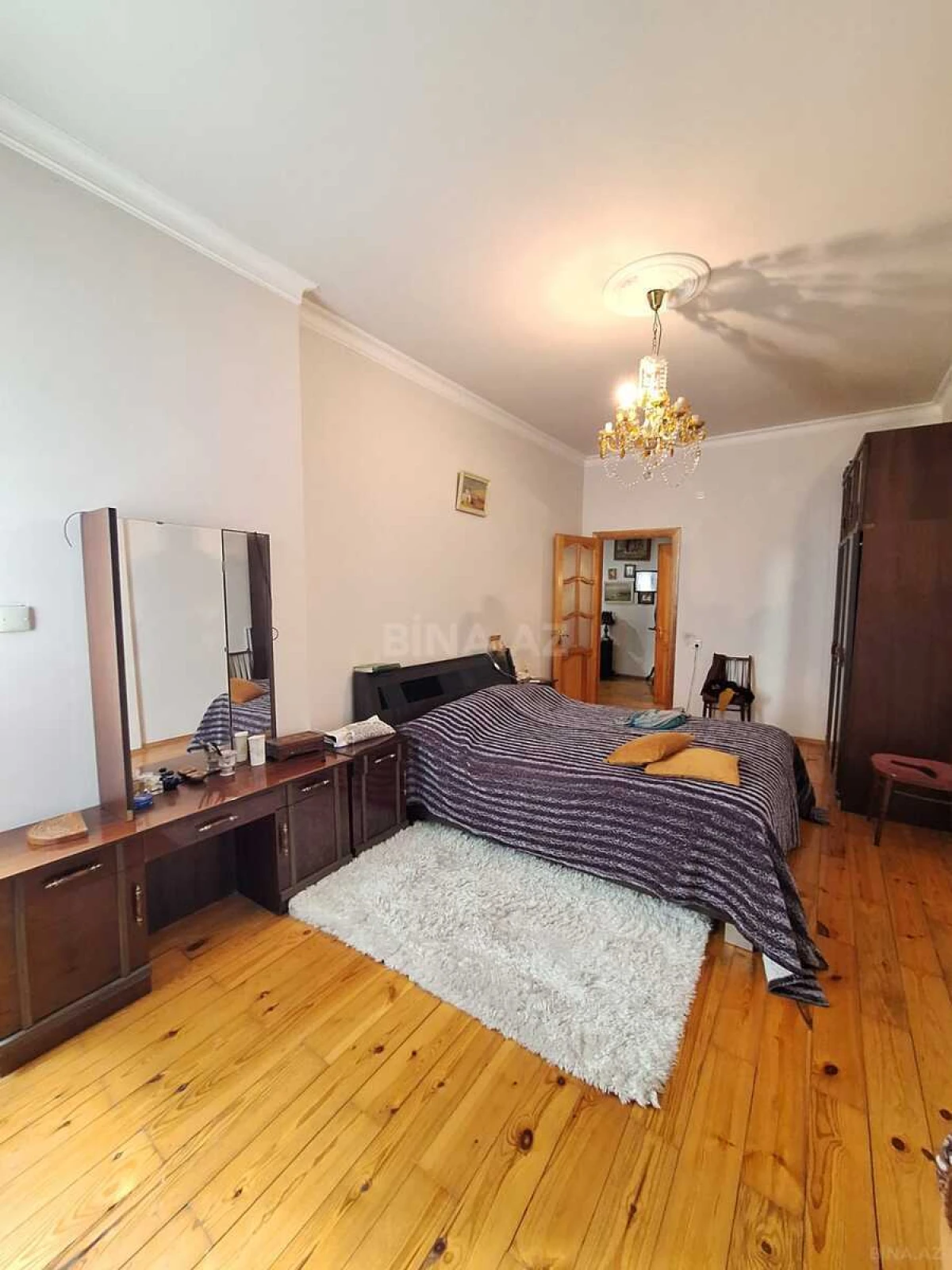 Satılır 2 otaqlı mənzil 85 m²