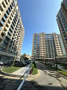 Satılır 3 otaqlı mənzil 118 m²
