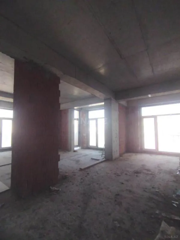 Satılır 3 otaqlı mənzil 118 m²