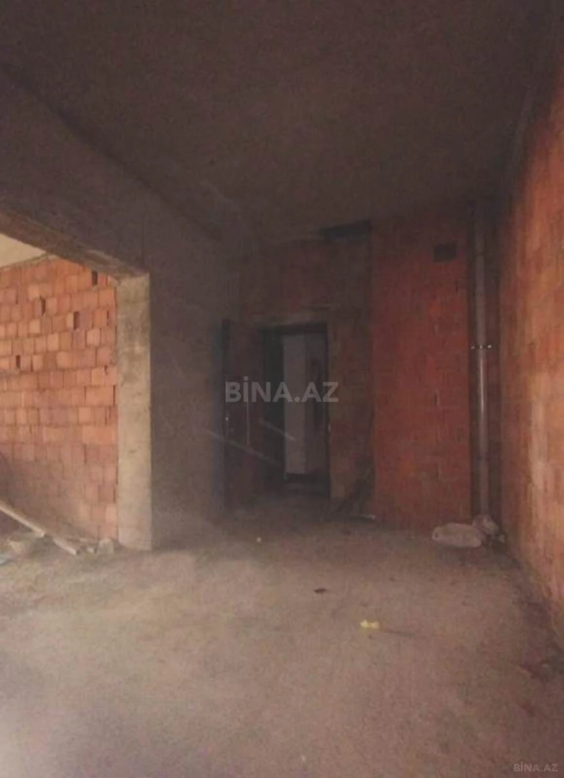 Satılır 3 otaqlı mənzil 118 m²