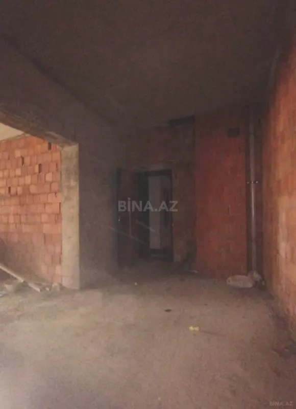 Satılır 3 otaqlı mənzil 118 m²