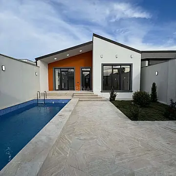 Satılır 1 otaqlı həyət evi 150 m²
