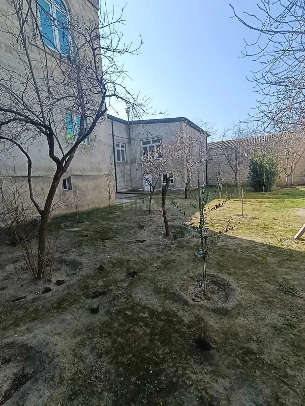 Satılır 6 otaqlı həyət evi 296 m²