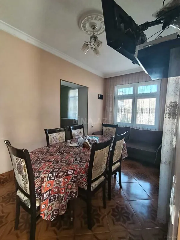 Satılır 6 otaqlı həyət evi 296 m²