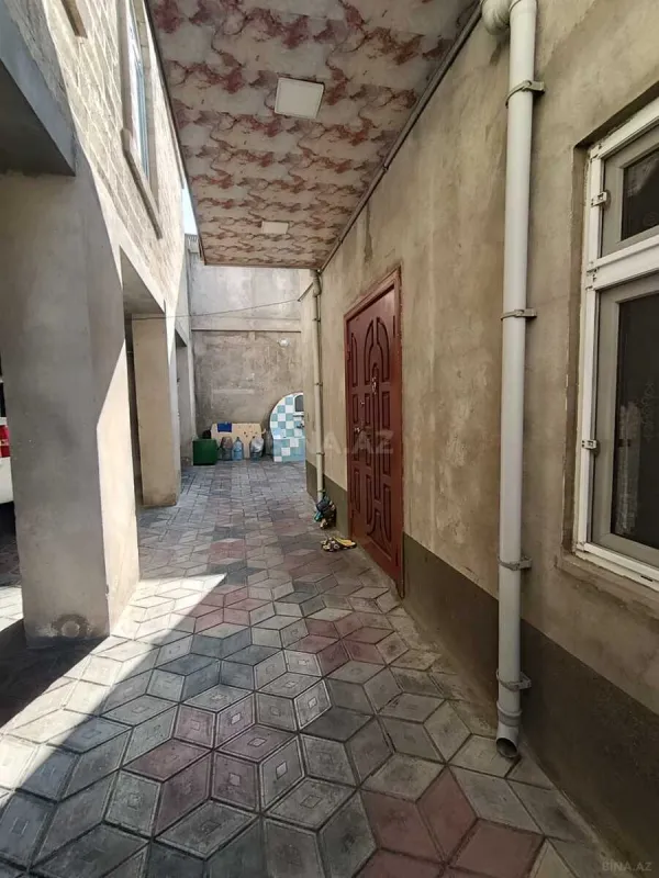 Satılır 6 otaqlı həyət evi 296 m²