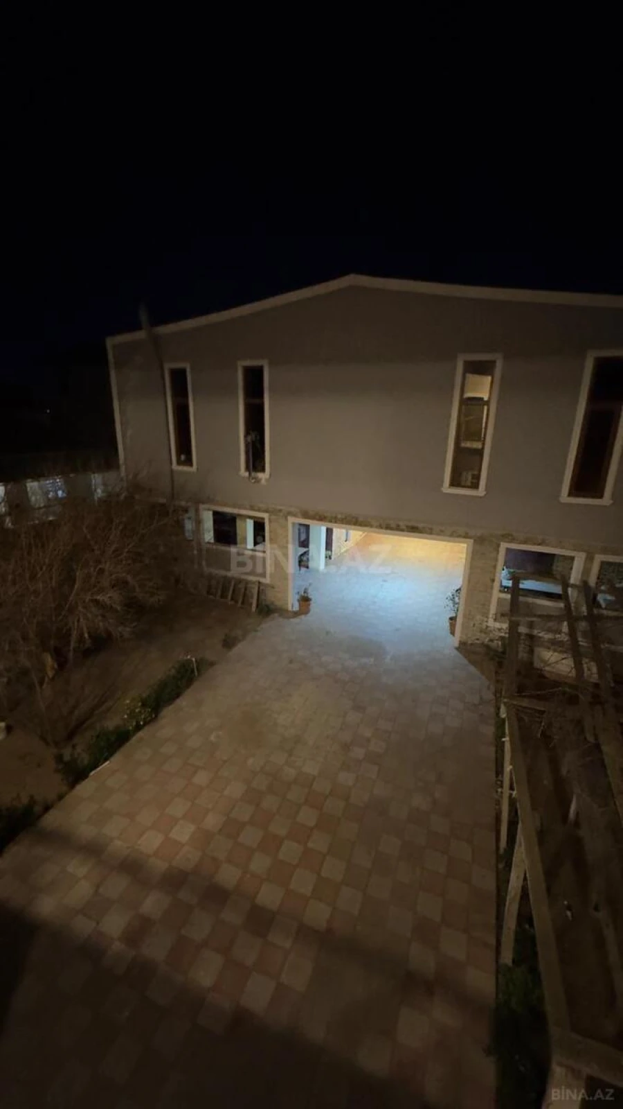 Satılır obyekt 500 m²