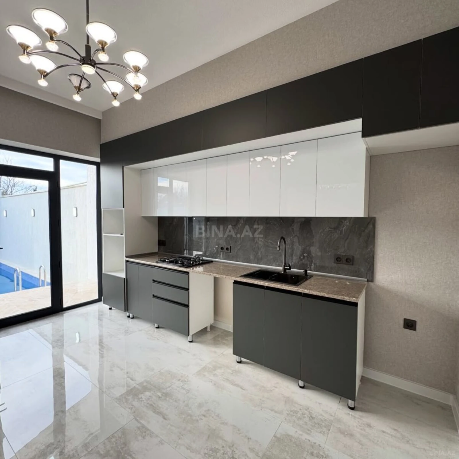 Satılır 4 otaqlı həyət evi 150 m²