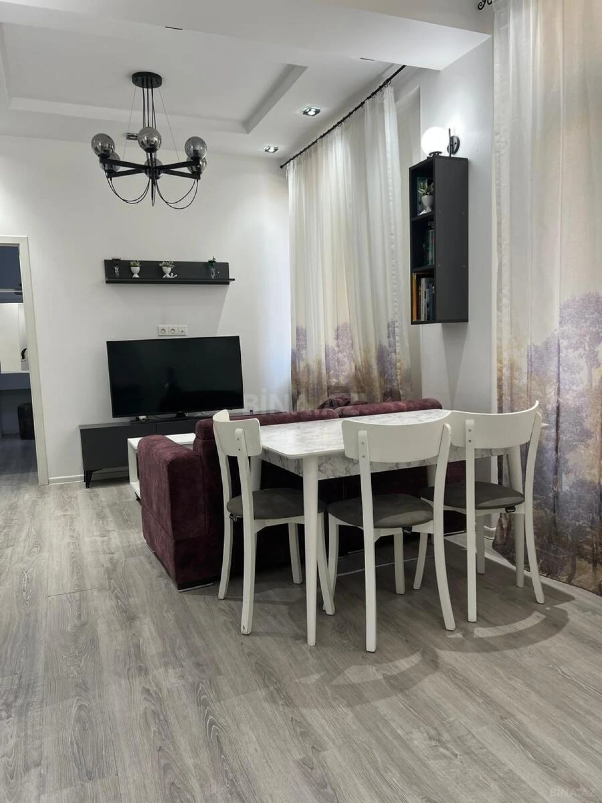 Kirayə verilir 2 otaqlı mənzil 60 m²