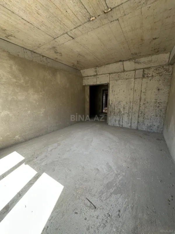 Satılır 2 otaqlı mənzil 76.5 m²