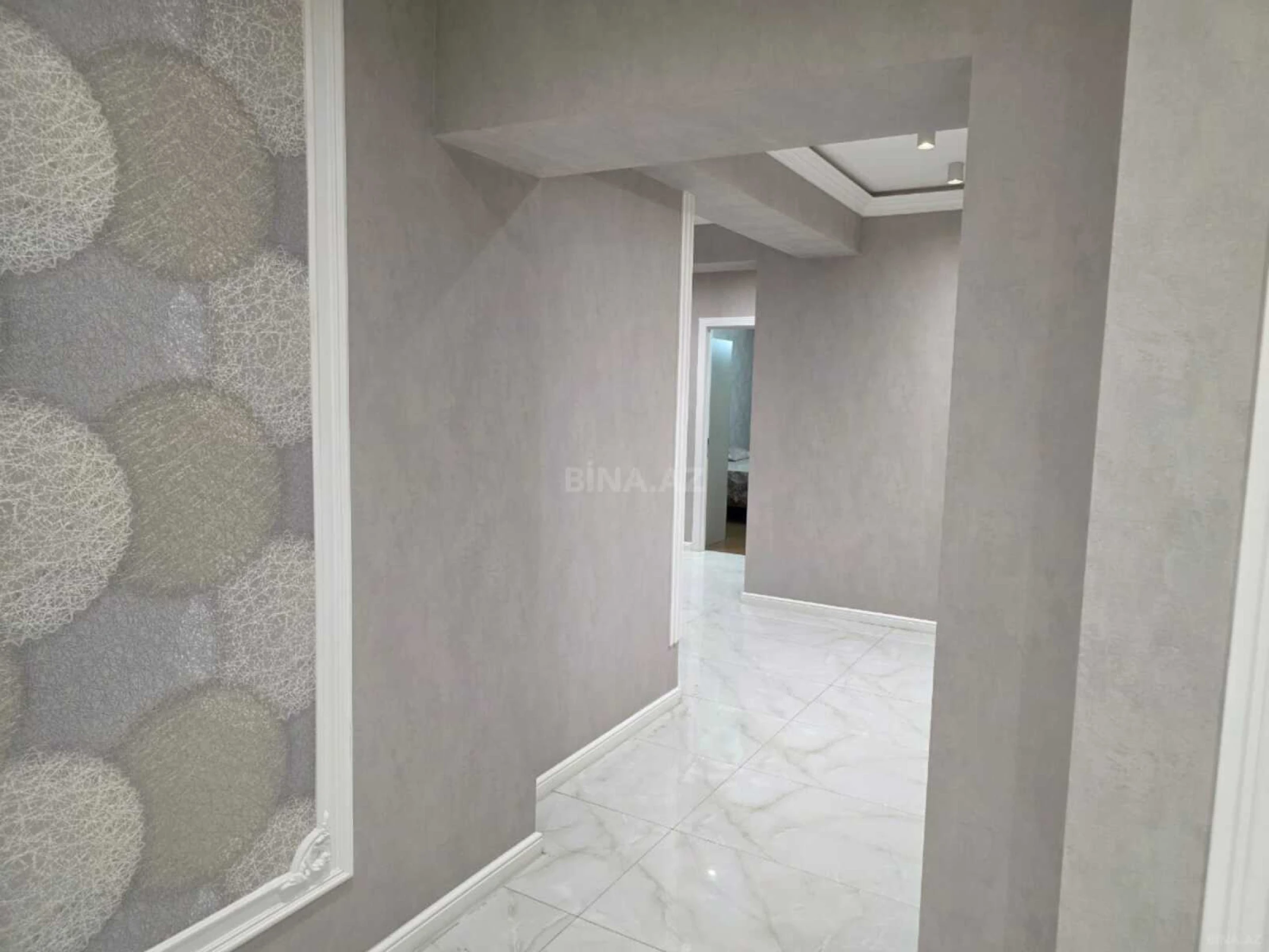 Kirayə verilir 3 otaqlı mənzil 105 m²